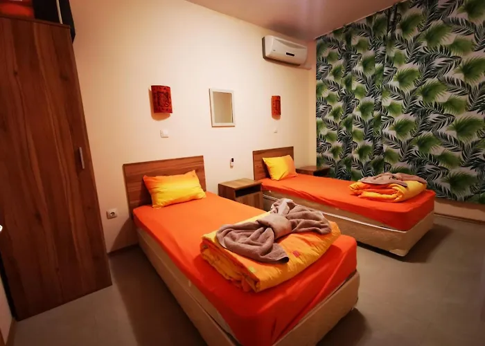 Dari Garden градина *