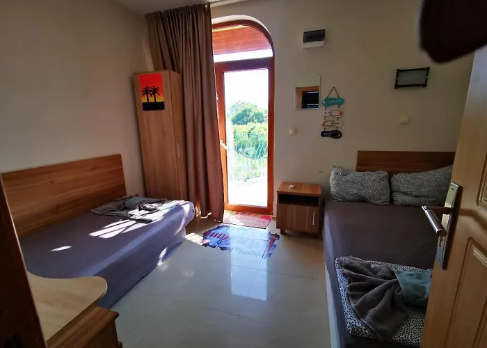 Apartamento Dari Garden градина Chernomorets