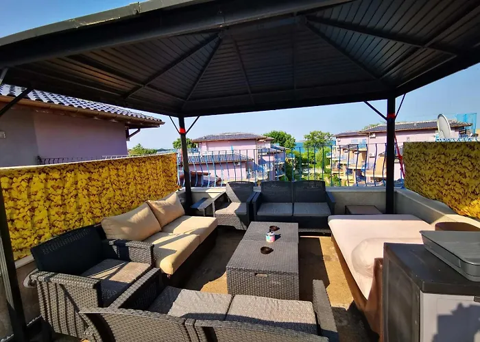 Dari Garden градина *